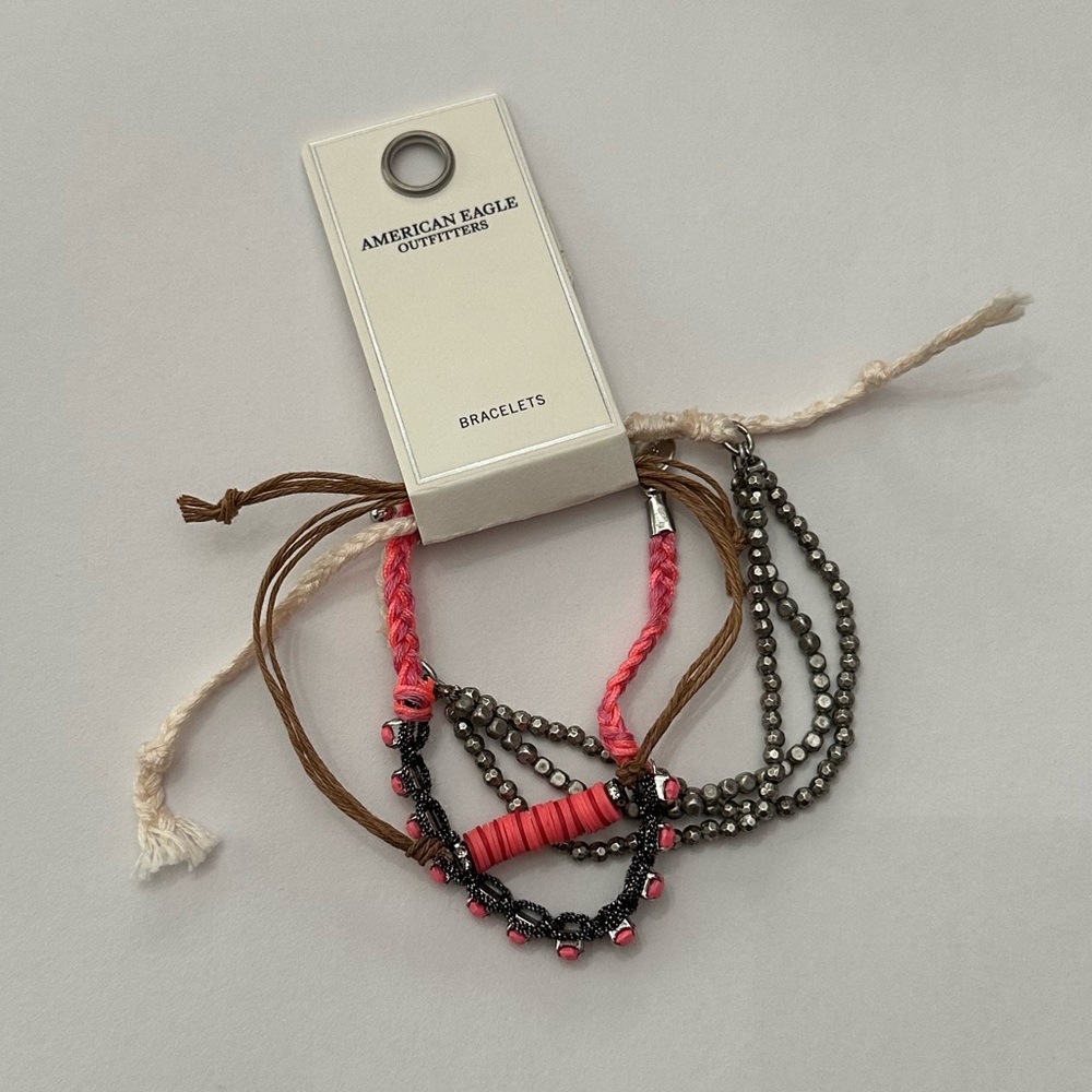 American Eagle Bracelet Set in Pink Coral White Brown